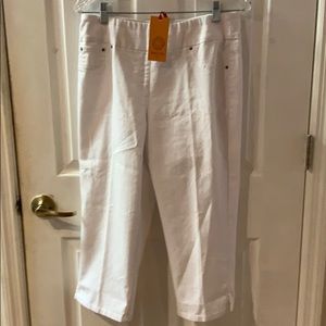 White Capri size 8